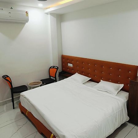 Hotel Shree Kedar Palace Удджайн Екстер'єр фото