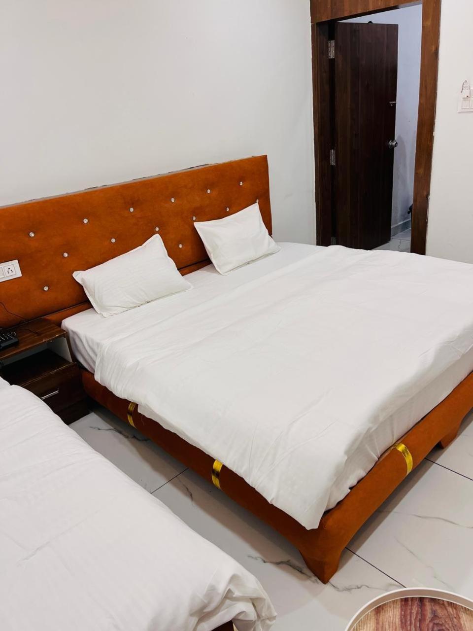 Hotel Shree Kedar Palace Удджайн Екстер'єр фото