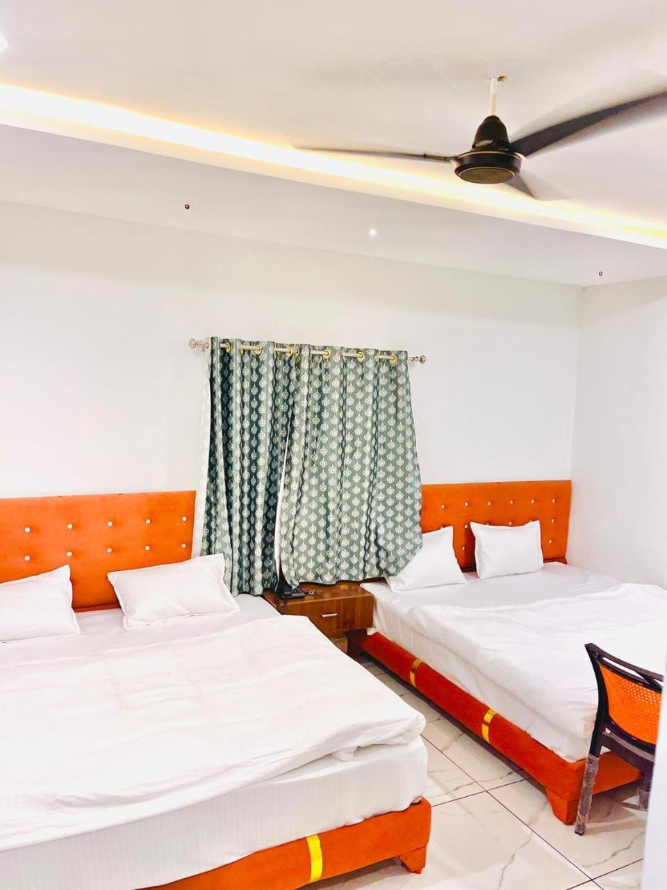 Hotel Shree Kedar Palace Удджайн Екстер'єр фото